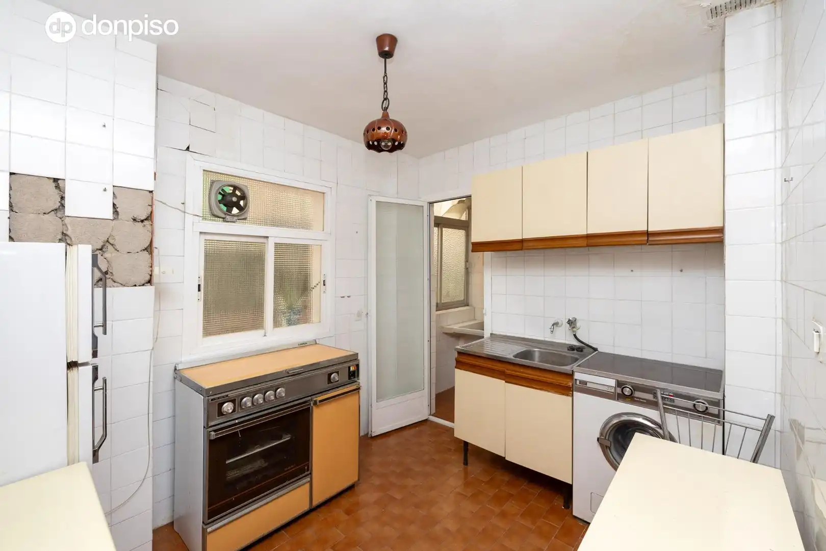 Cocina de Piso en venta en Granada con Terraza y Amueblado