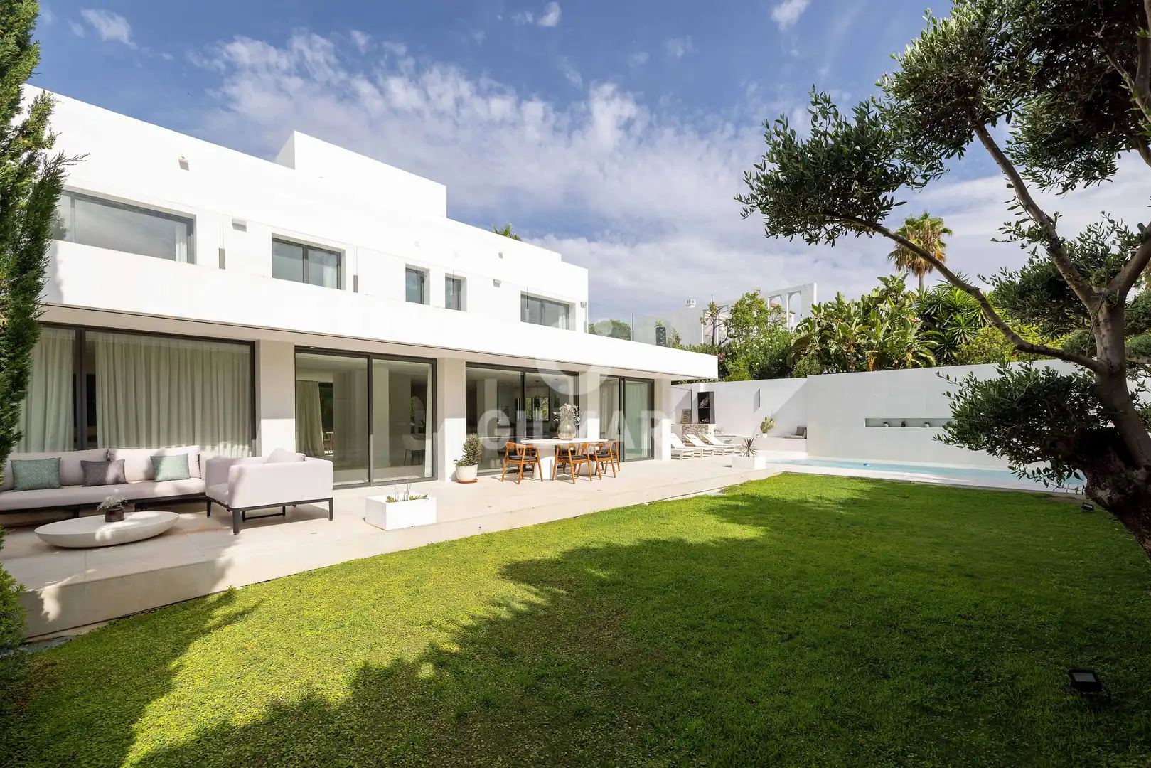 Jardí de Casa o xalet en venda en Marbella amb Calefacció, Jardí privat i Piscina