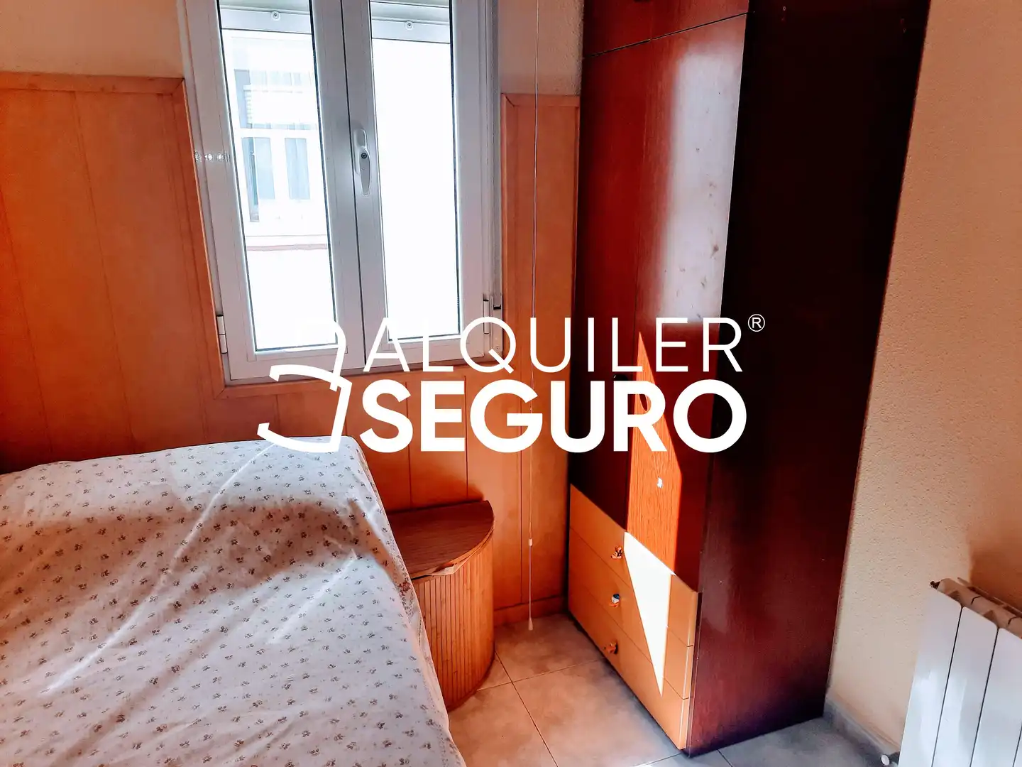 Habitación de Piso de alquiler en Zaragoza con Calefacción, Terraza y Amueblado