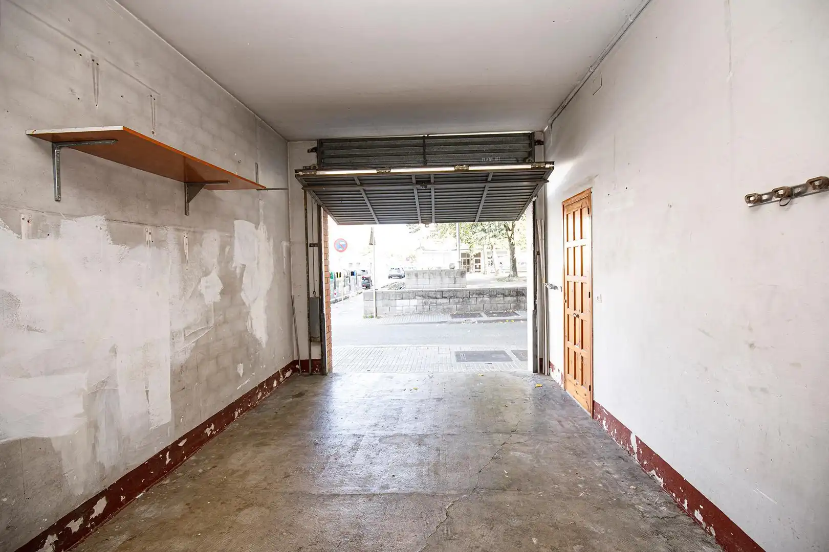 Casa adosada en venda en Salt amb Calefacció, Terrassa i Traster