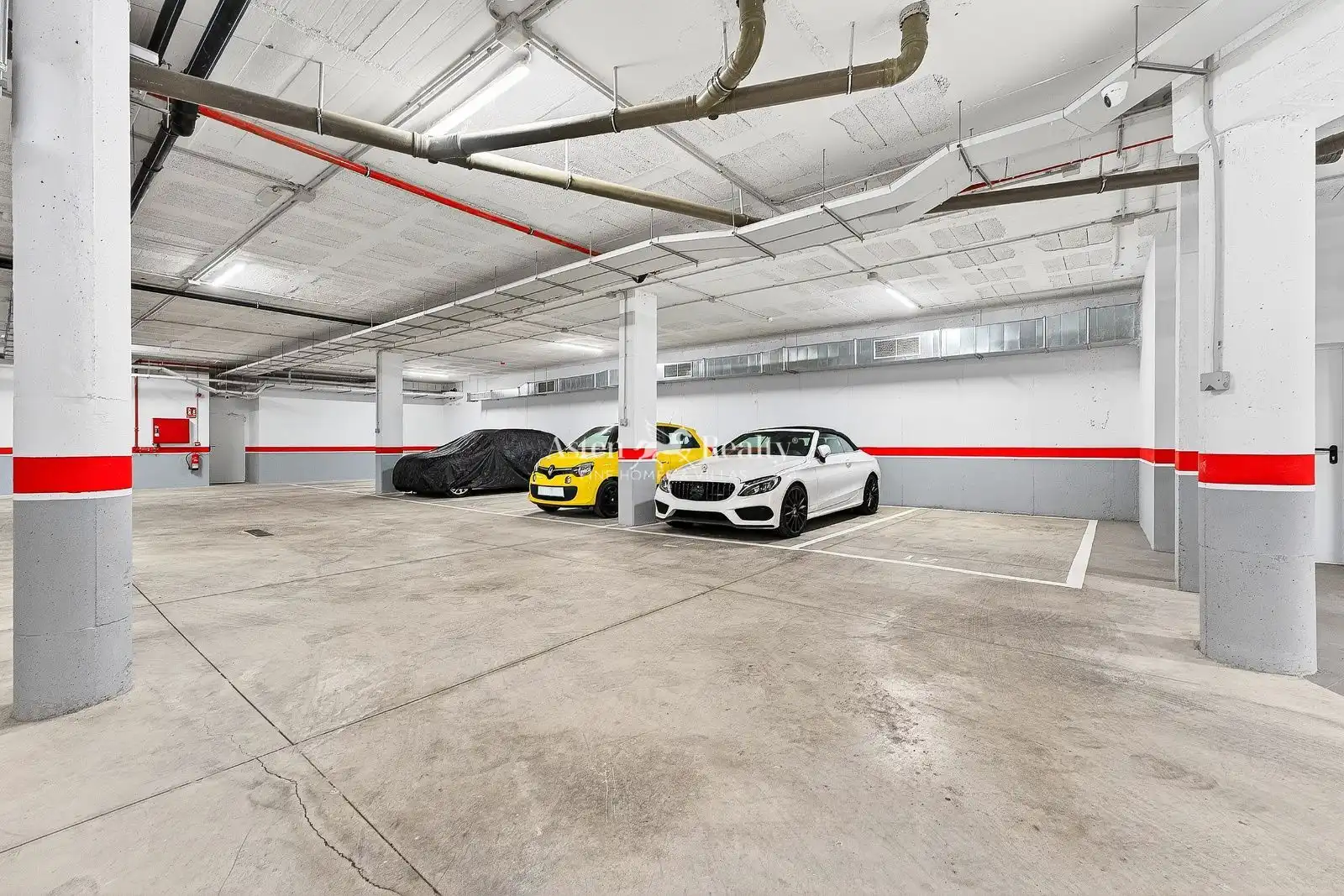 Aparcament de Apartament en venda en Adeje amb Aire condicionat, Terrassa i Traster