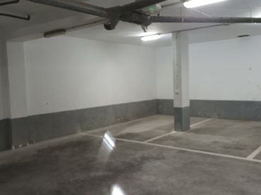 Single parking space to rent in Calle Ángel Guimerá 18