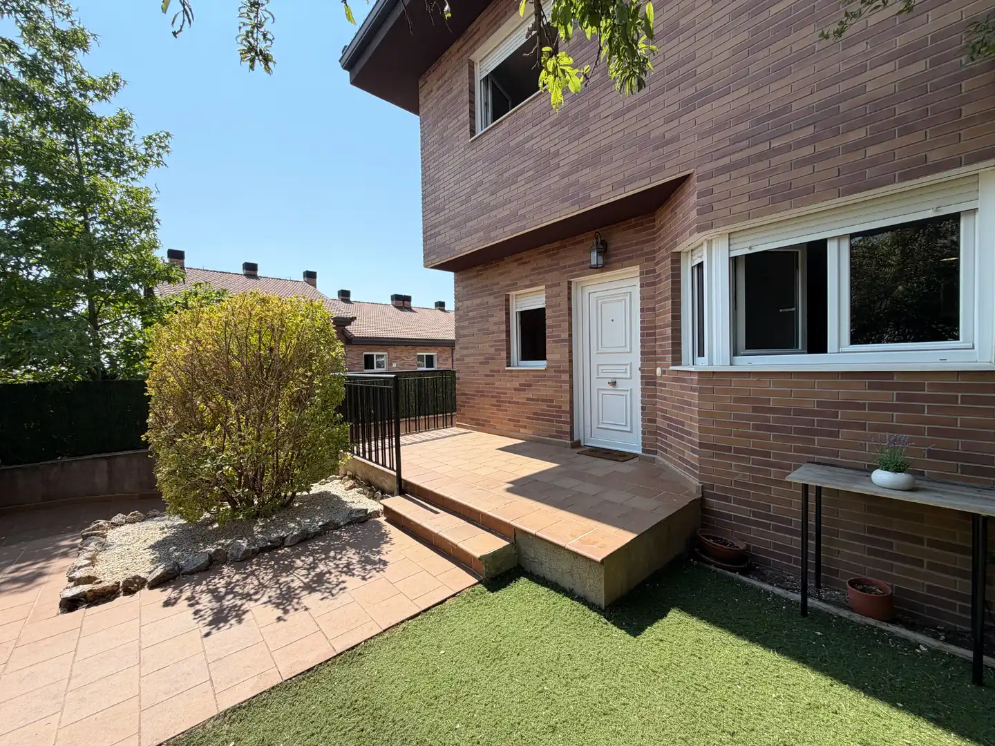 Vista exterior de Casa o chalet en venta en Colmenar Viejo con Calefacción, Jardín privado y Terraza