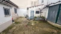 Vista exterior de Casa o xalet en venda en Burgos Capital amb Calefacció, Jardí privat i Traster