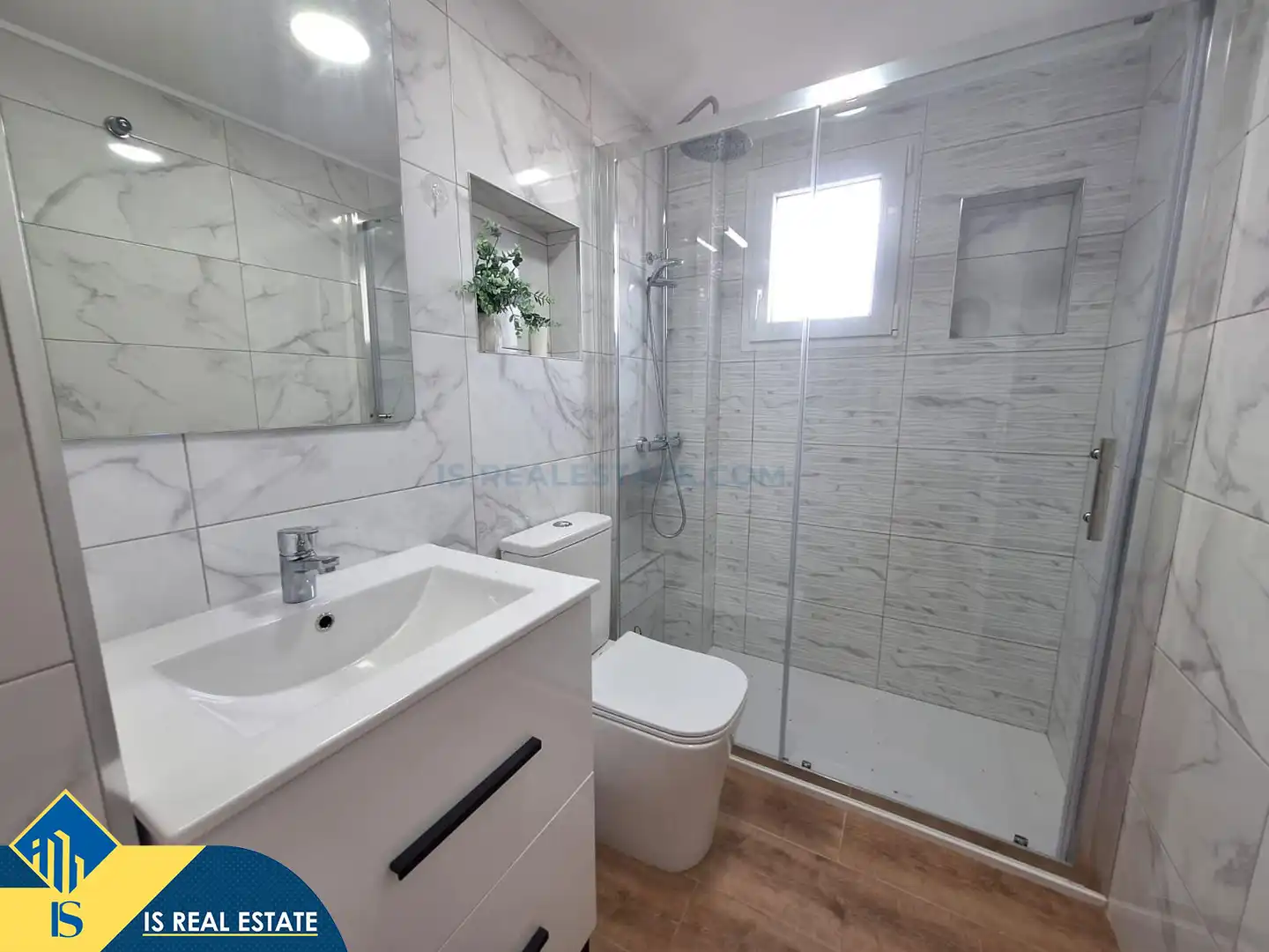 Apartamento en venta en Zona Carrefour - Urbanizaciones, imagen 3