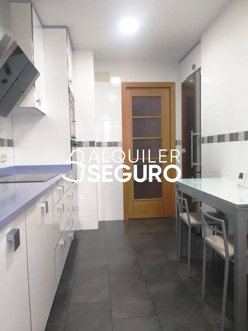 Cuina de Pis de lloguer en Boadilla del Monte amb Aire condicionat, Calefacció i Terrassa