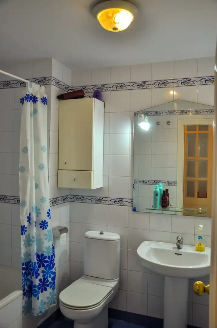 Bathroom of Flat for sale in Málaga  with Balcony