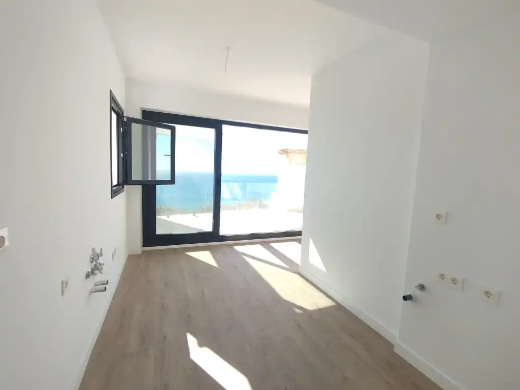 Habitación de Casa adosada en venta en Torrox con Terraza, Piscina y Piscina comunitaria