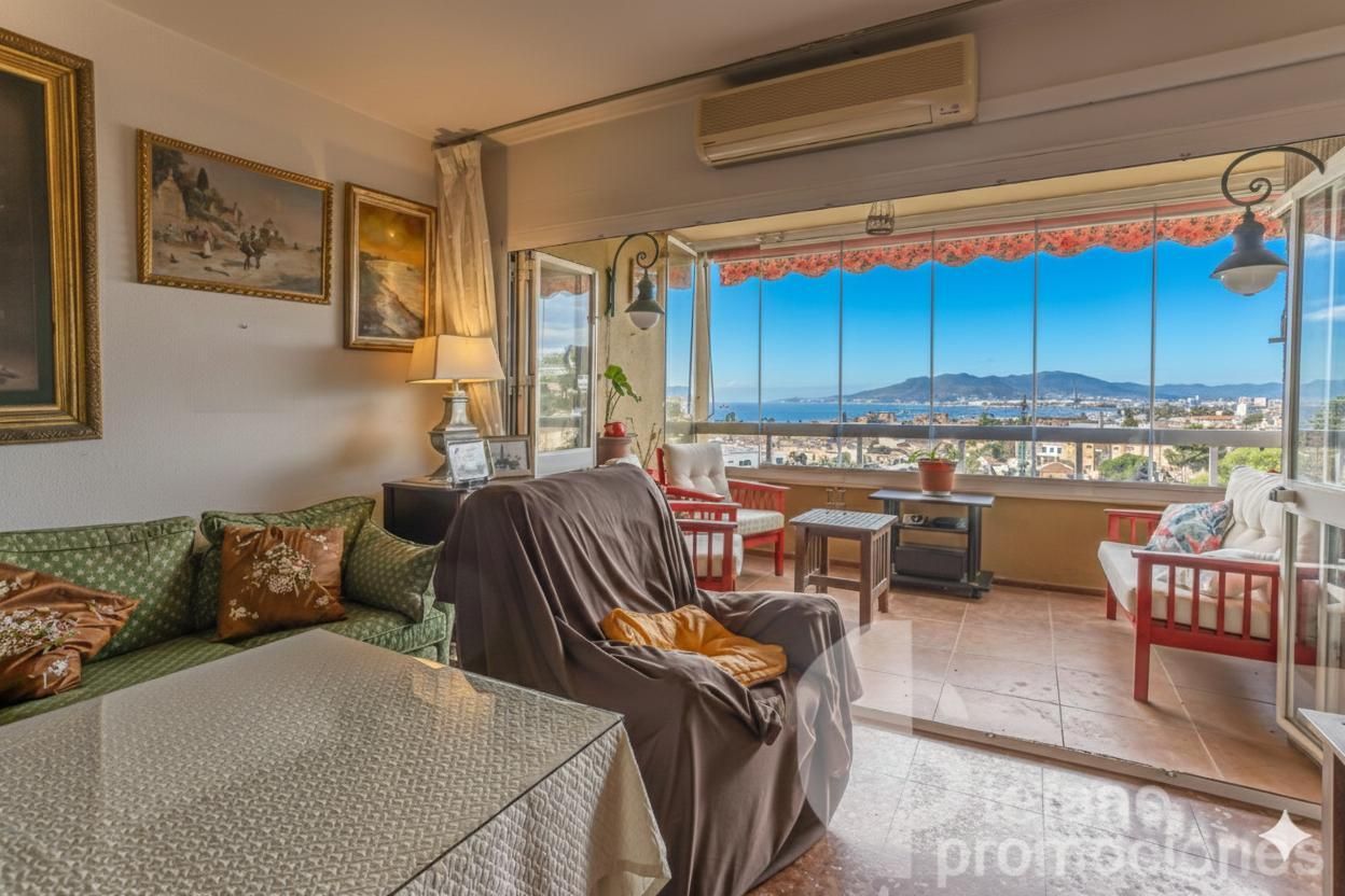 Bedroom of Flat for sale in Málaga Capital  with Parquet flooring, Terrace and Storage room