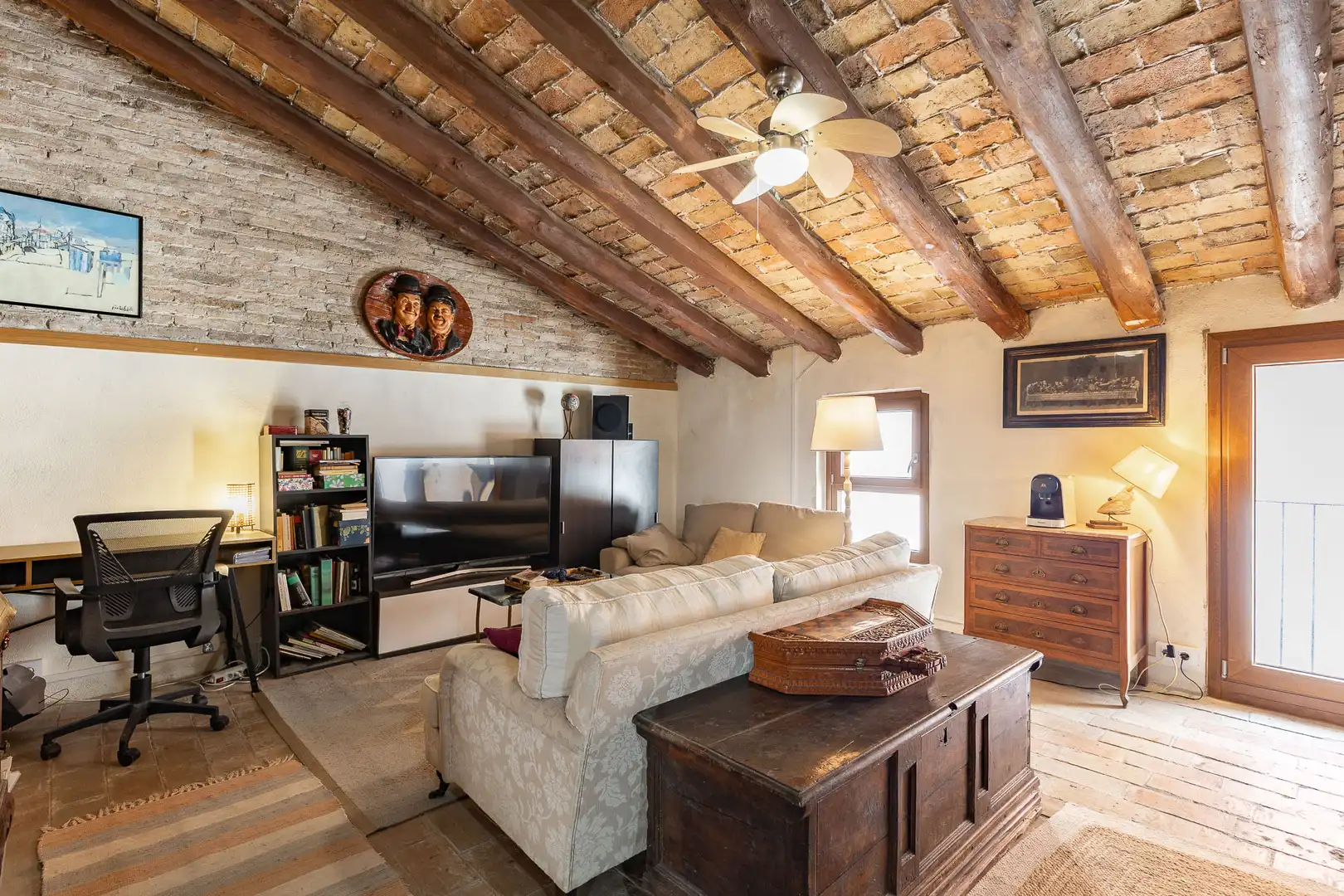 Sala de estar de Casa adosada en venta en Torrelavit con Calefacción y Terraza