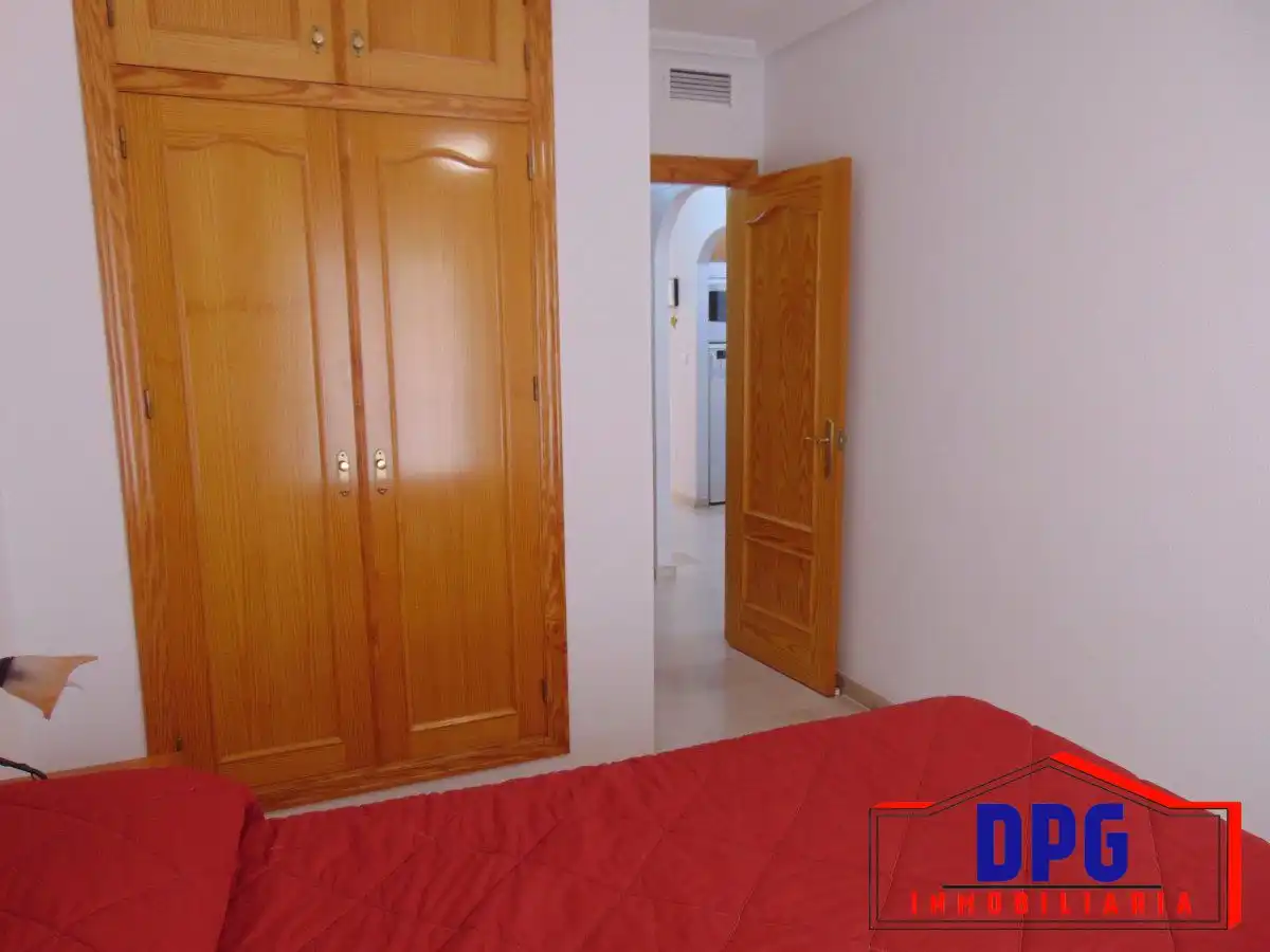 Habitación de Apartamento en venta en Garrucha con Aire acondicionado, Terraza y Amueblado
