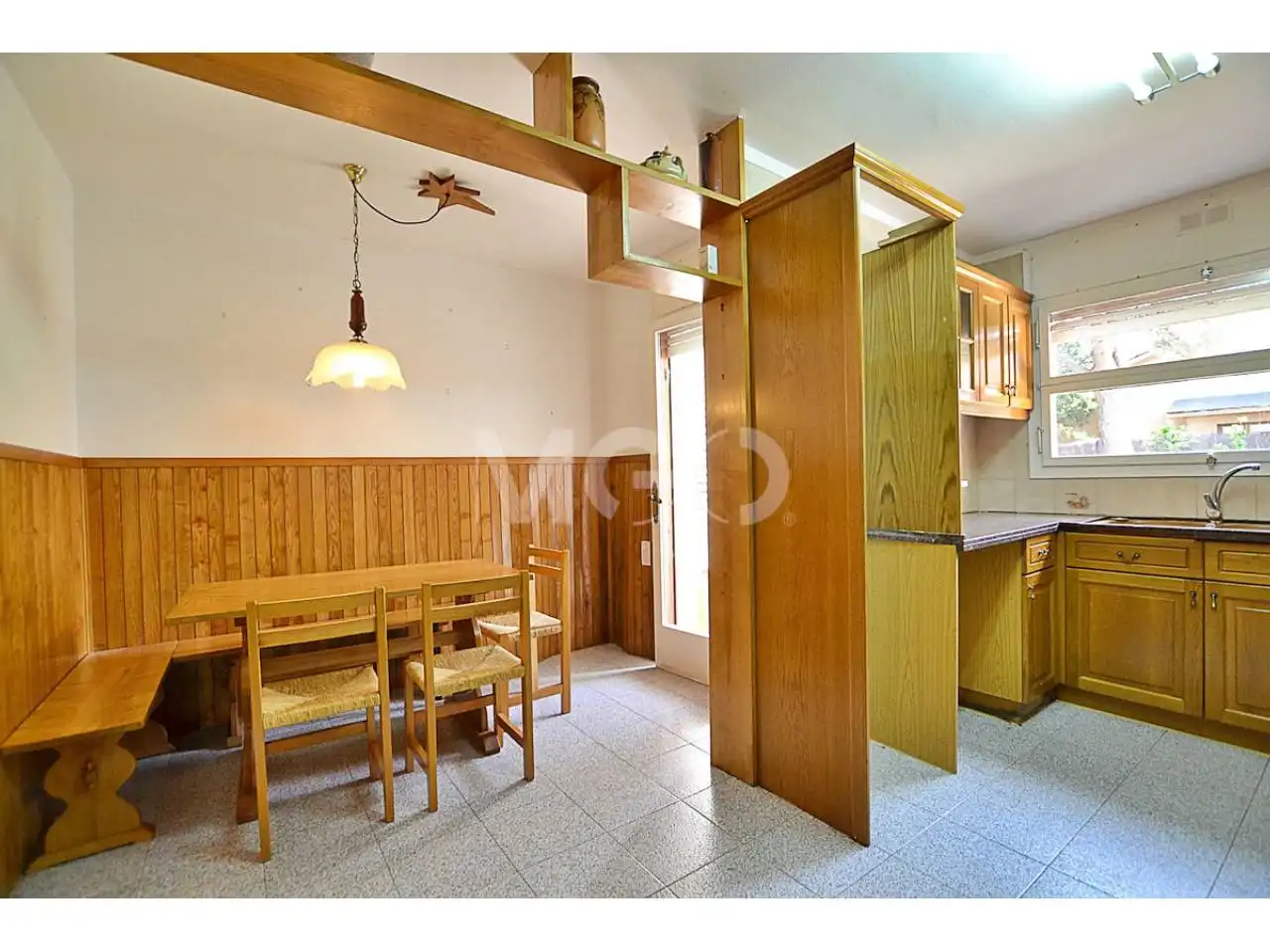 Küche von Haus oder Chalet zur Miete in Seva mit Heizung, Privatgarten und Terrasse