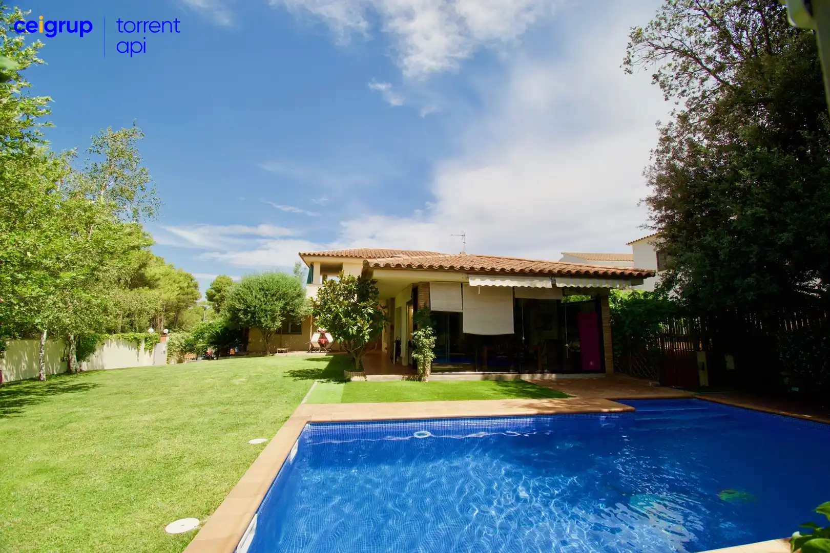 Garden of Houses for sale in L'Escala  with Air Conditioner, Heating and Terrace