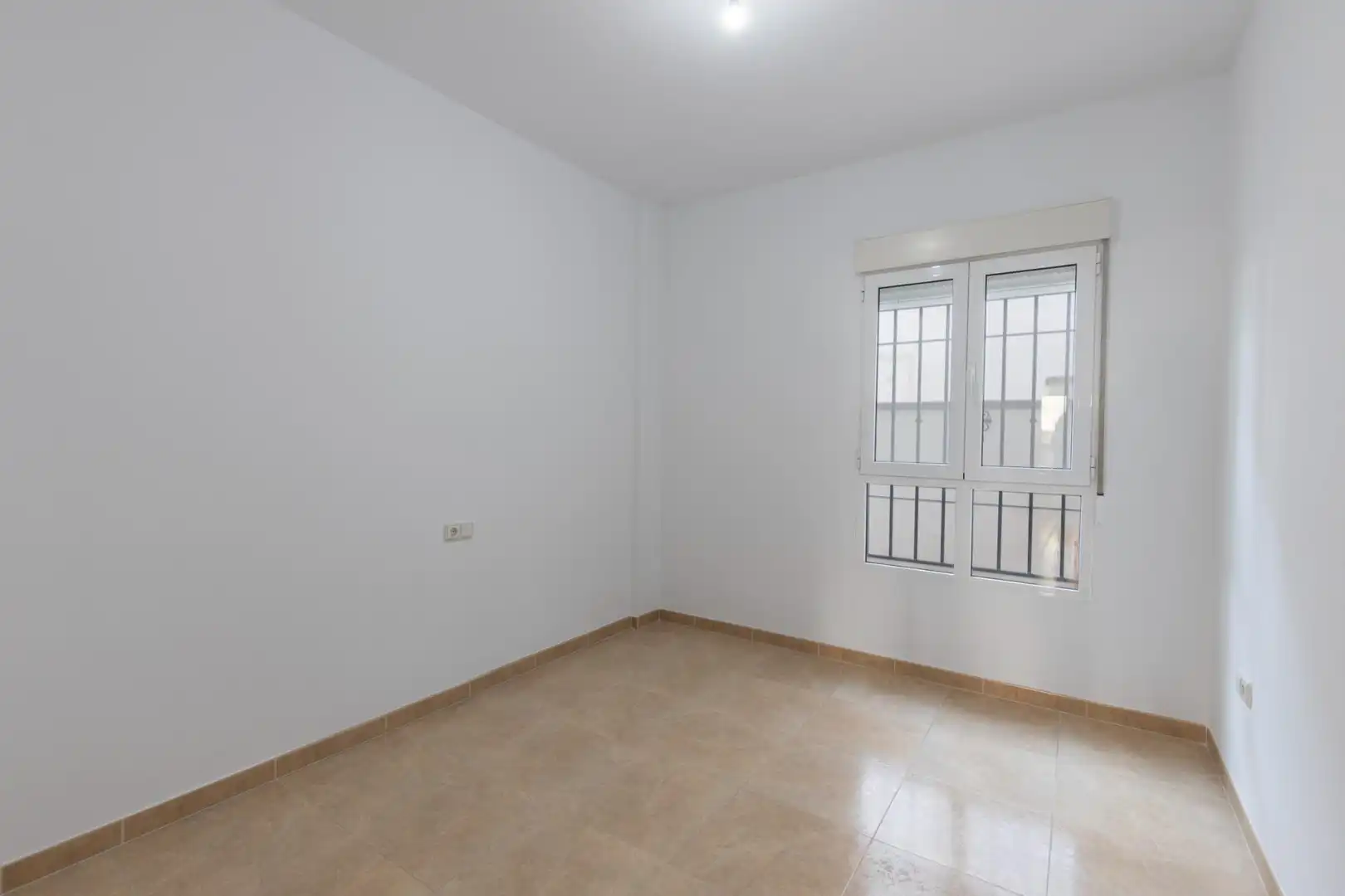 Bedroom of Flat for sale in Alhendín  with Air Conditioner