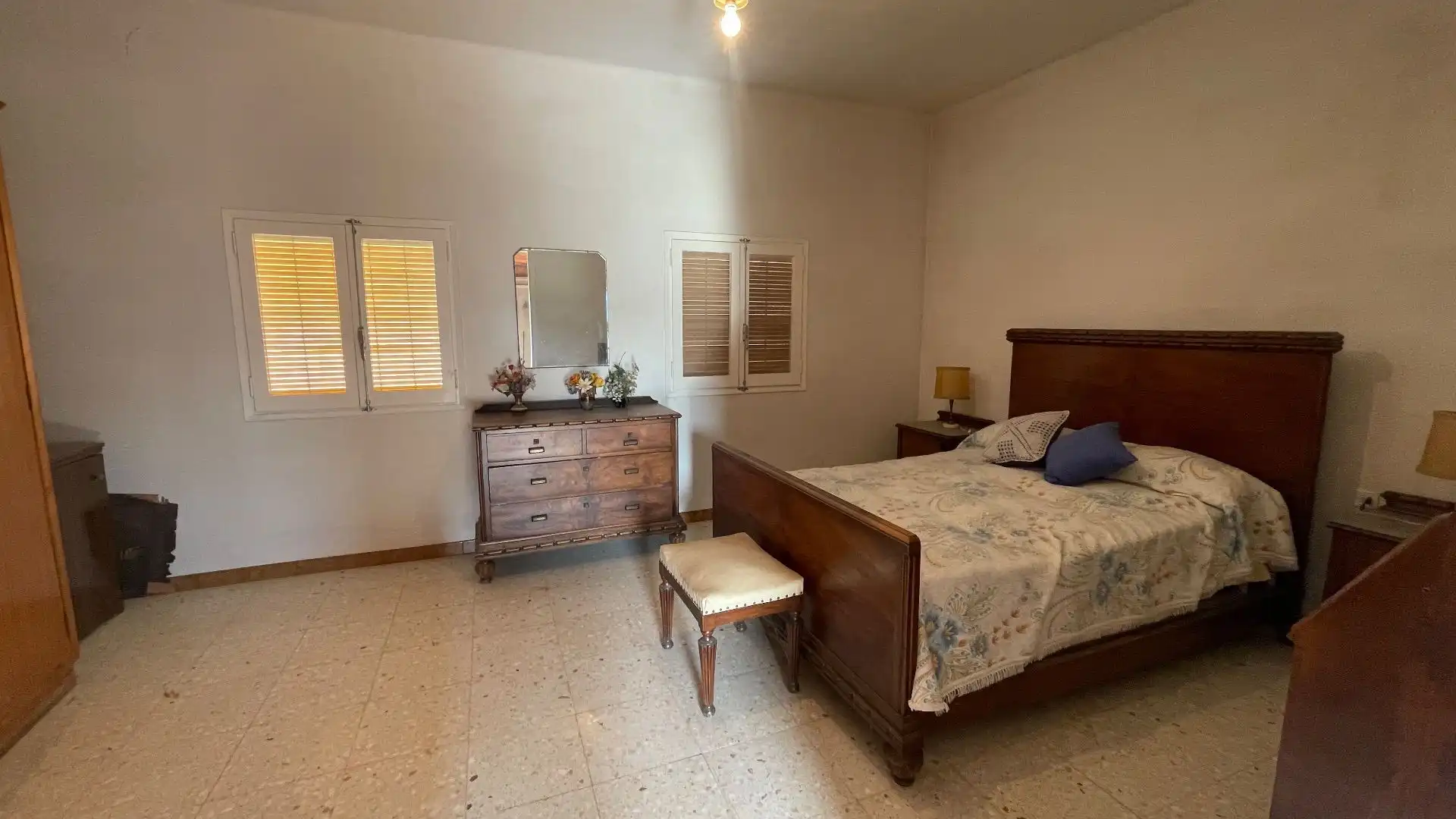 Dormitori de Finca rústica en venda en Vallbona de Les Monges amb Terrassa