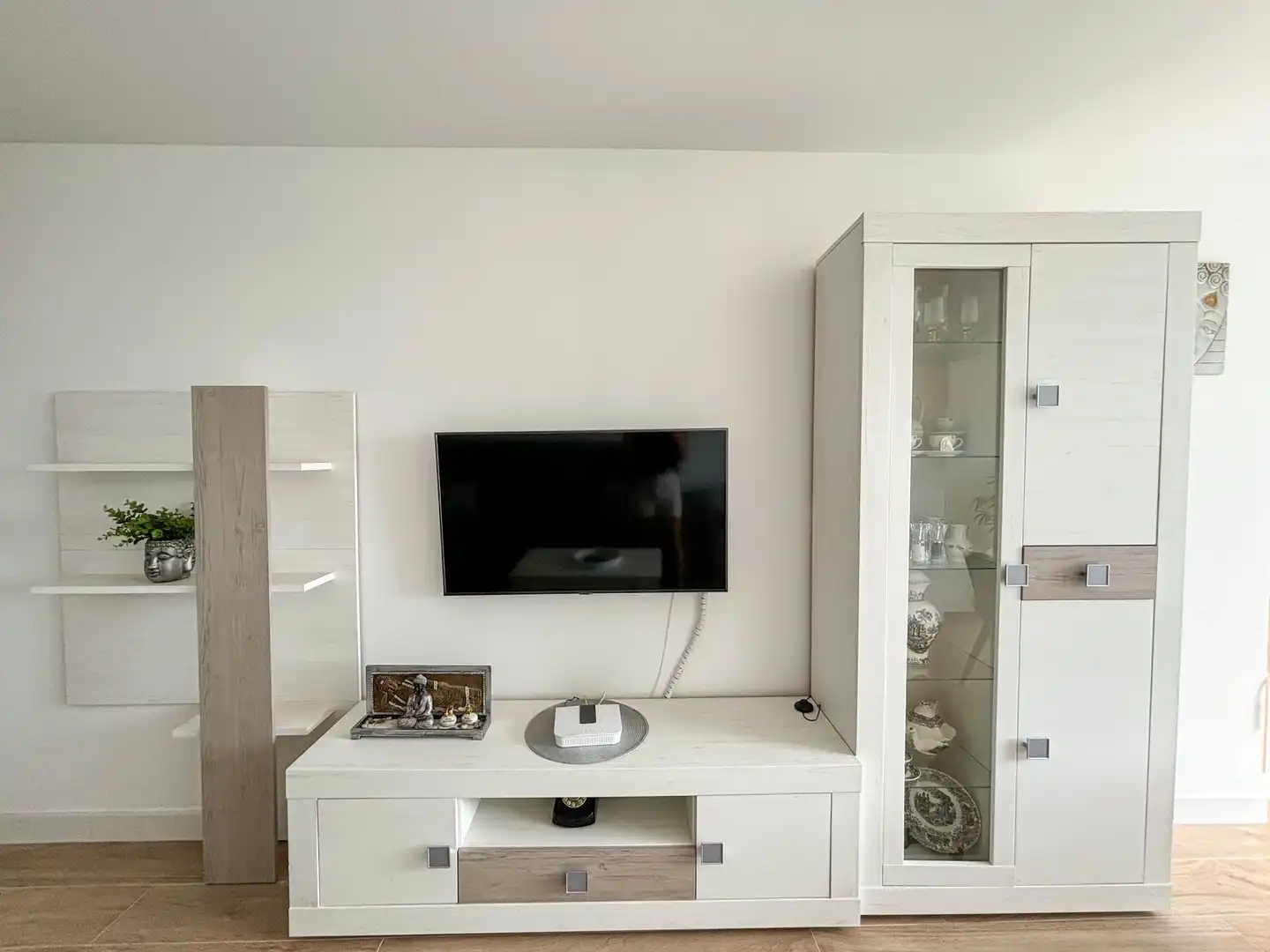 Sala d'estar de Apartament de lloguer en Torrevieja amb Piscina i Piscina comunitària