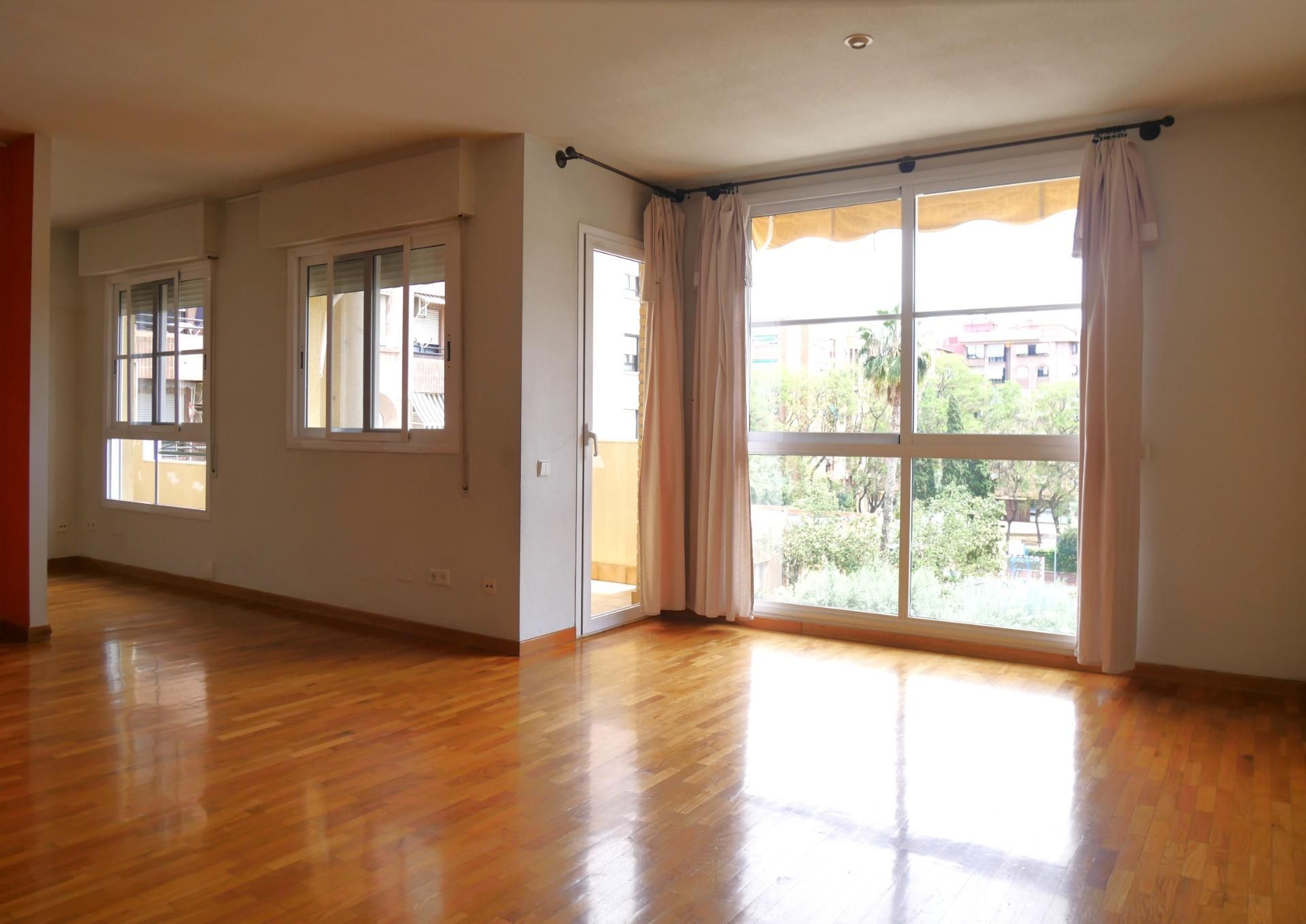 Vista exterior de Pis en venda en  Murcia Capital amb Aire condicionat, Calefacció i Parquet