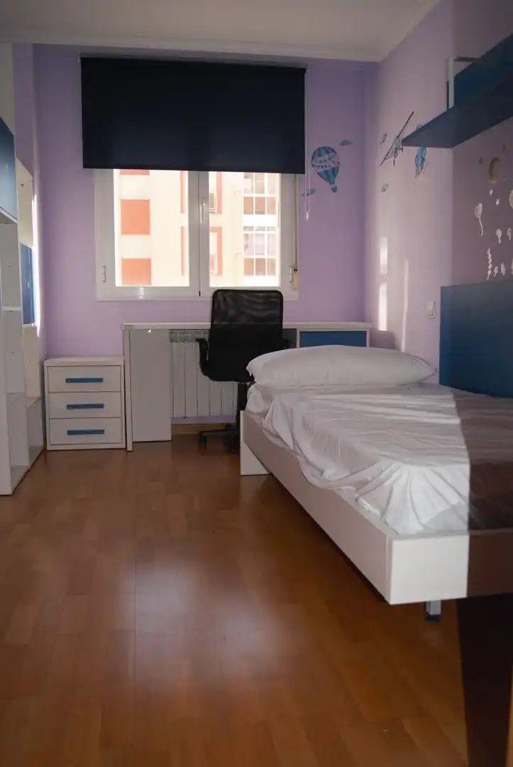 Habitación de Piso de alquiler en Ávila con Calefacción y Amueblado