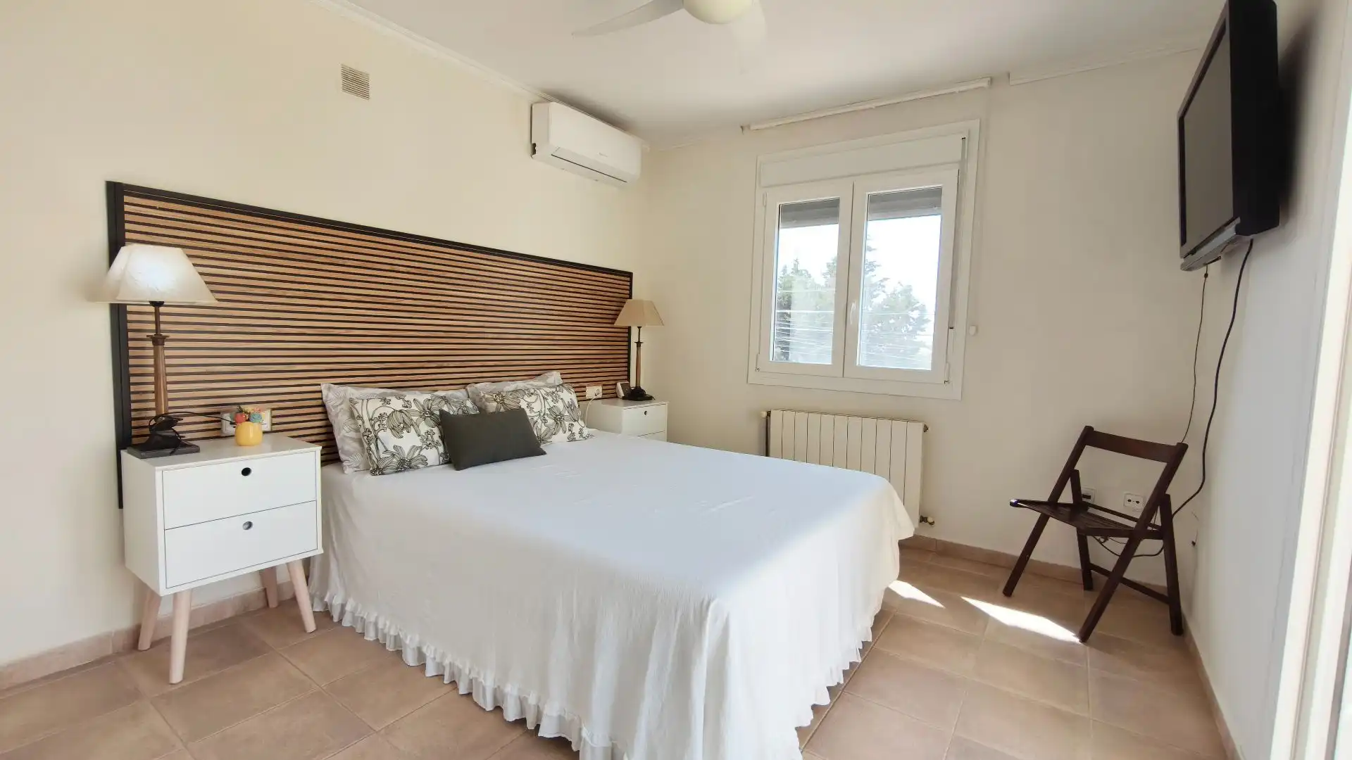 Bedroom of Houses for sale in La Nucia  with Air Conditioner, Heating and Private garden