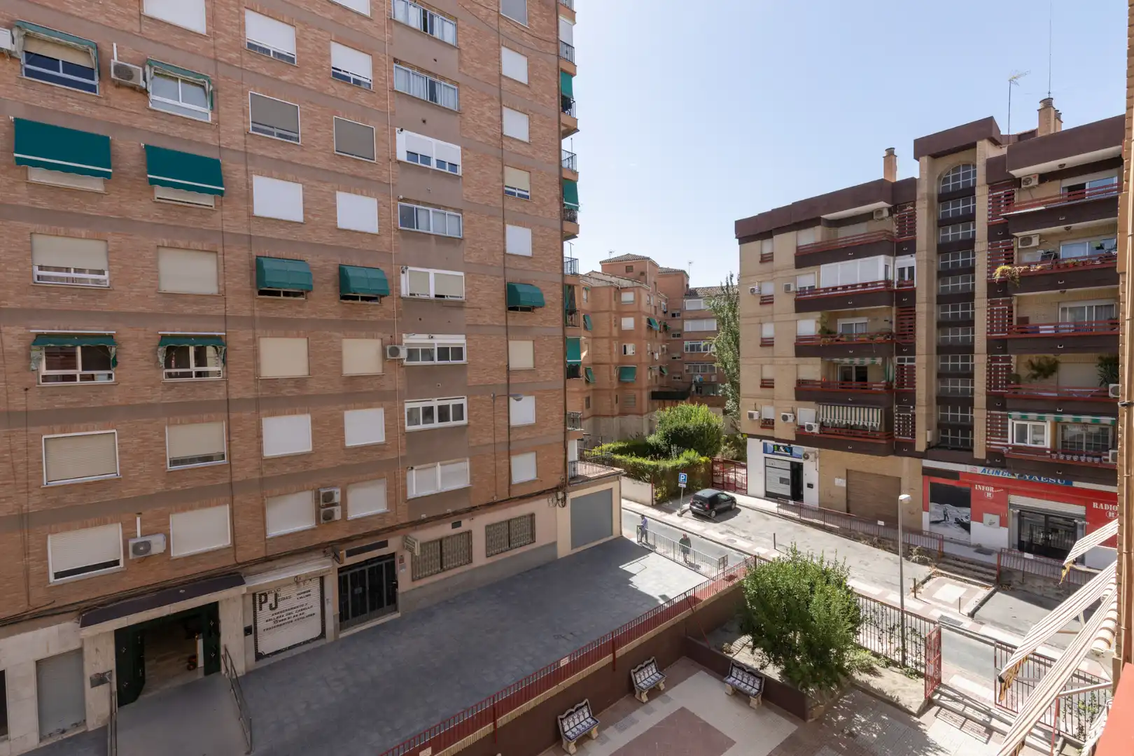 Vista exterior de Piso en venta en Zaidín