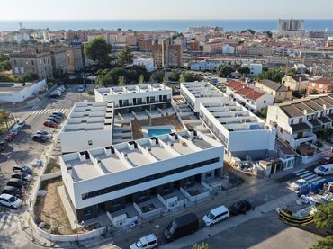 Maison mitoyenne neuf avec piscine à vendre à Carrer Mare Nostrum 1