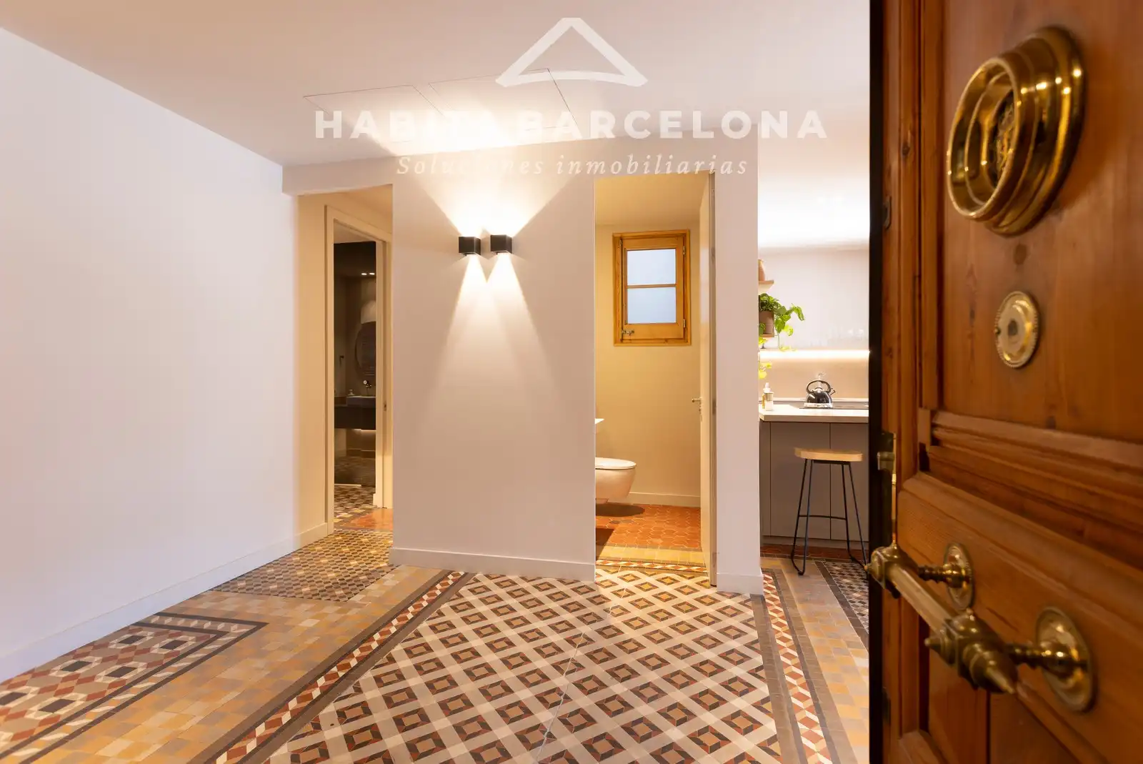 Wohnung zur Miete in Barcelona mit Klimaanlage, Heizung und Parkett