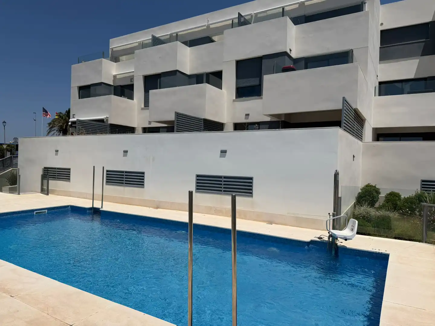 Piscina de Pis de lloguer en El Puerto de Santa María amb Aire condicionat, Calefacció i Terrassa