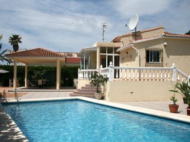 Villa à vendre à Benimassot 5
