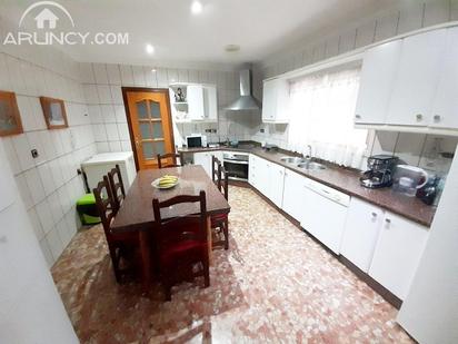 Kitchen of Flat for sale in Utrera  with Terrace and Balcony