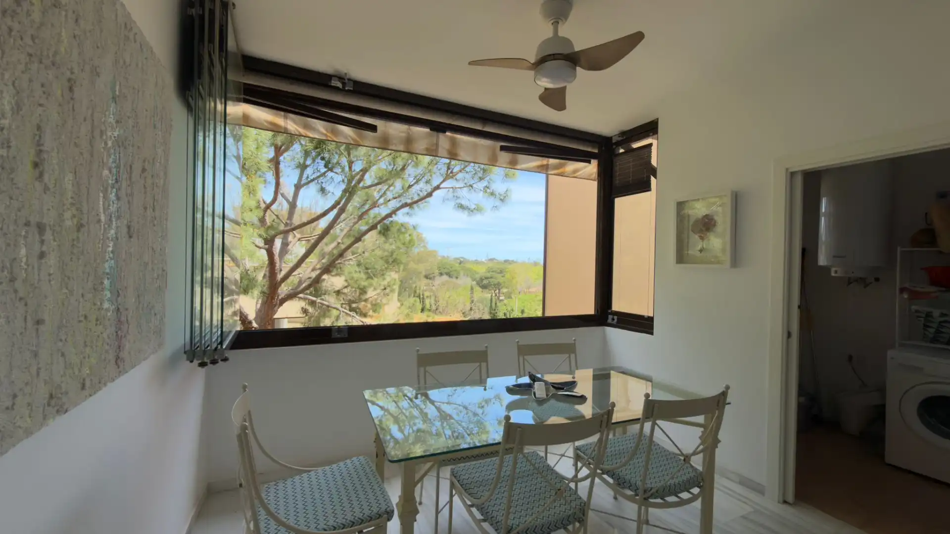 Comedor de Piso en venta en Marbella con Aire acondicionado, Terraza y Amueblado