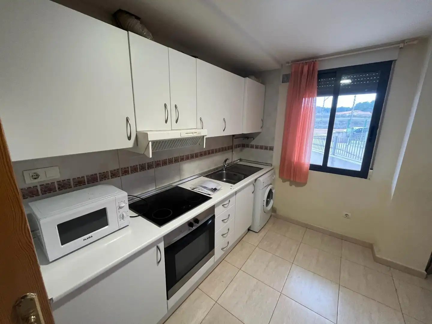 Cocina de Piso en venta en Almansa con Calefacción, Amueblado y Balcón