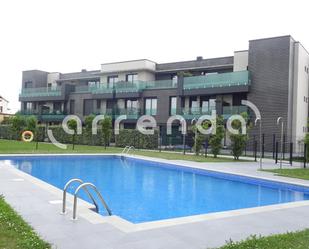 Piscina de Pis de lloguer en Santander amb Terrassa, Traster i Moblat