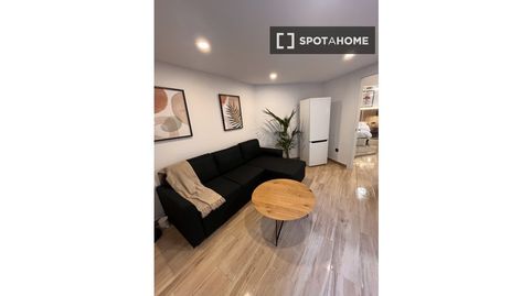Foto 4 de Habitació a Diagonal - Colomeres, Gavà