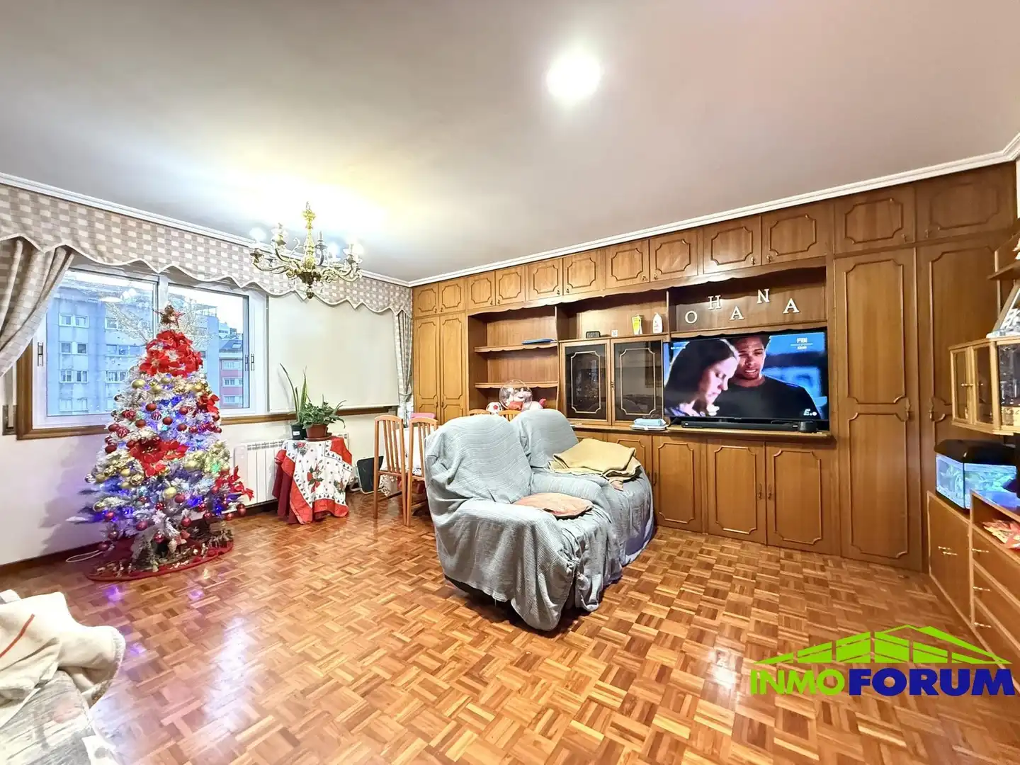 Sala d'estar de Pis en venda en A Coruña Capital  amb Parquet