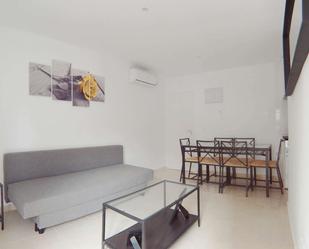 Sala d'estar de Apartament per a compartir en  Madrid Capital amb Aire condicionat i Terrassa