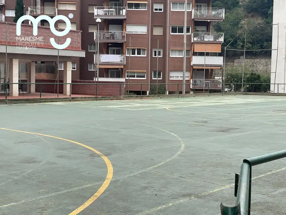 Parking of Flat for rent in Sant Vicenç de Montalt  with Air Conditioner, Heating and Terrace