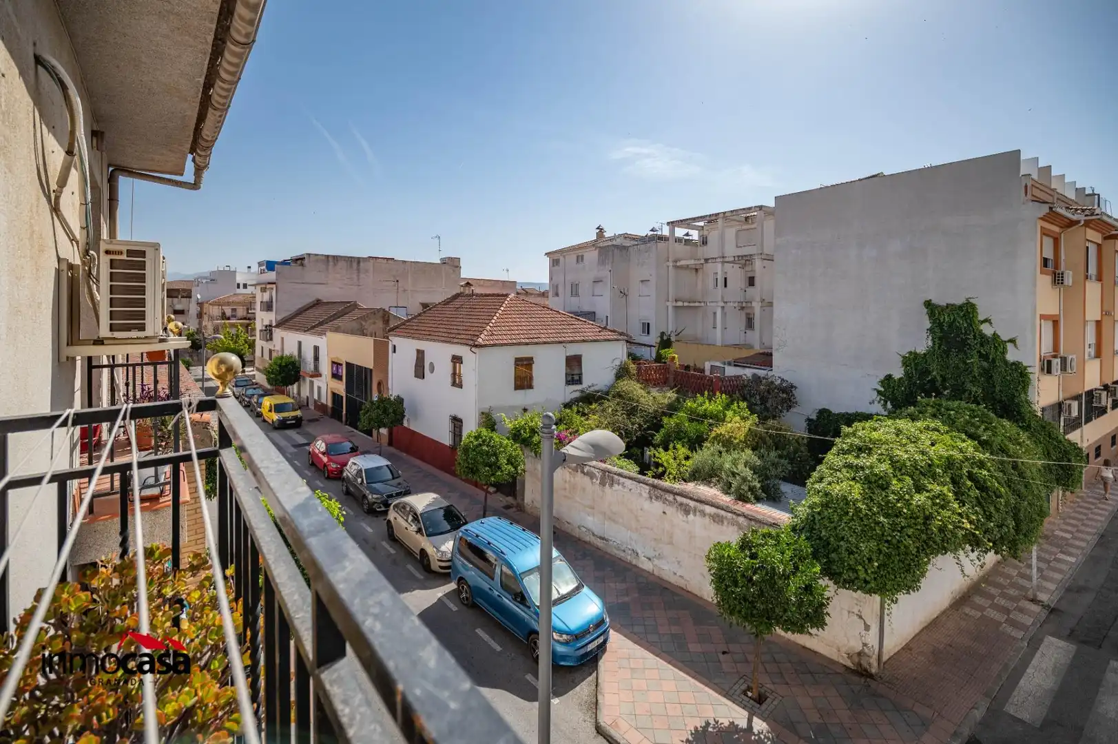 Exterior view of Flat for sale in Armilla  with Balcony