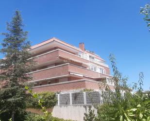 Exterior view of Attic to rent in Boadilla del Monte  with Air Conditioner, Terrace and Swimming Pool