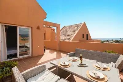 Ático con piscina en venta en Elviria - Cabopino