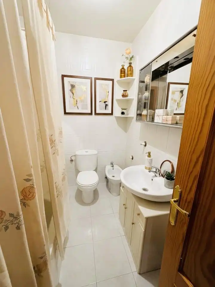 Badezimmer von Wohnung zum Verkauf in Cobeja mit Klimaanlage, Heizung und Terrasse