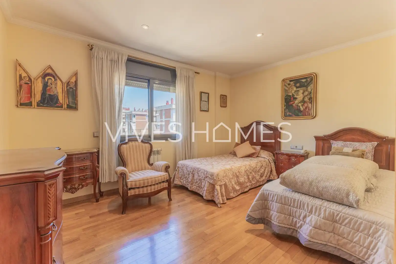 Schlafzimmer von Maisonette zum Verkauf in Arenys de Mar mit Klimaanlage, Heizung und Parkett
