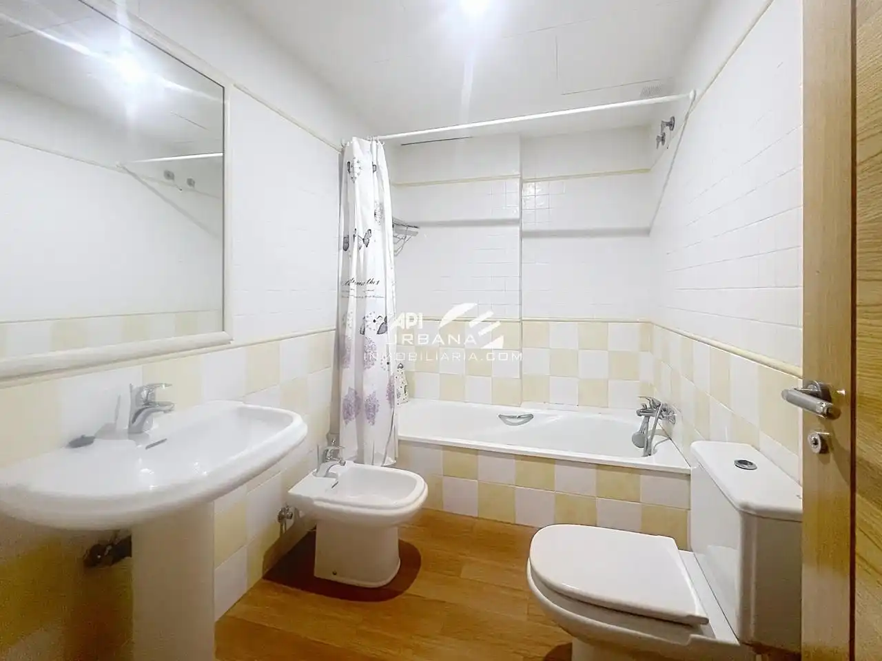Bathroom of Houses for sale in Lucena  with Air Conditioner, Terrace and Swimming Pool