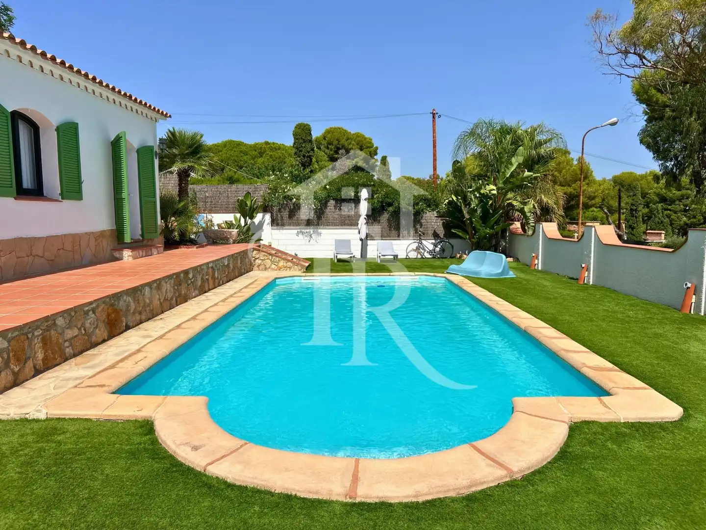 Exterior view of Houses for sale in Roda de Berà  with Air Conditioner, Heating and Private garden