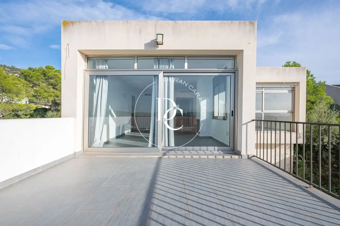 Vista exterior de Casa o chalet de alquiler en Sitges con Aire acondicionado, Calefacción y Jardín privado