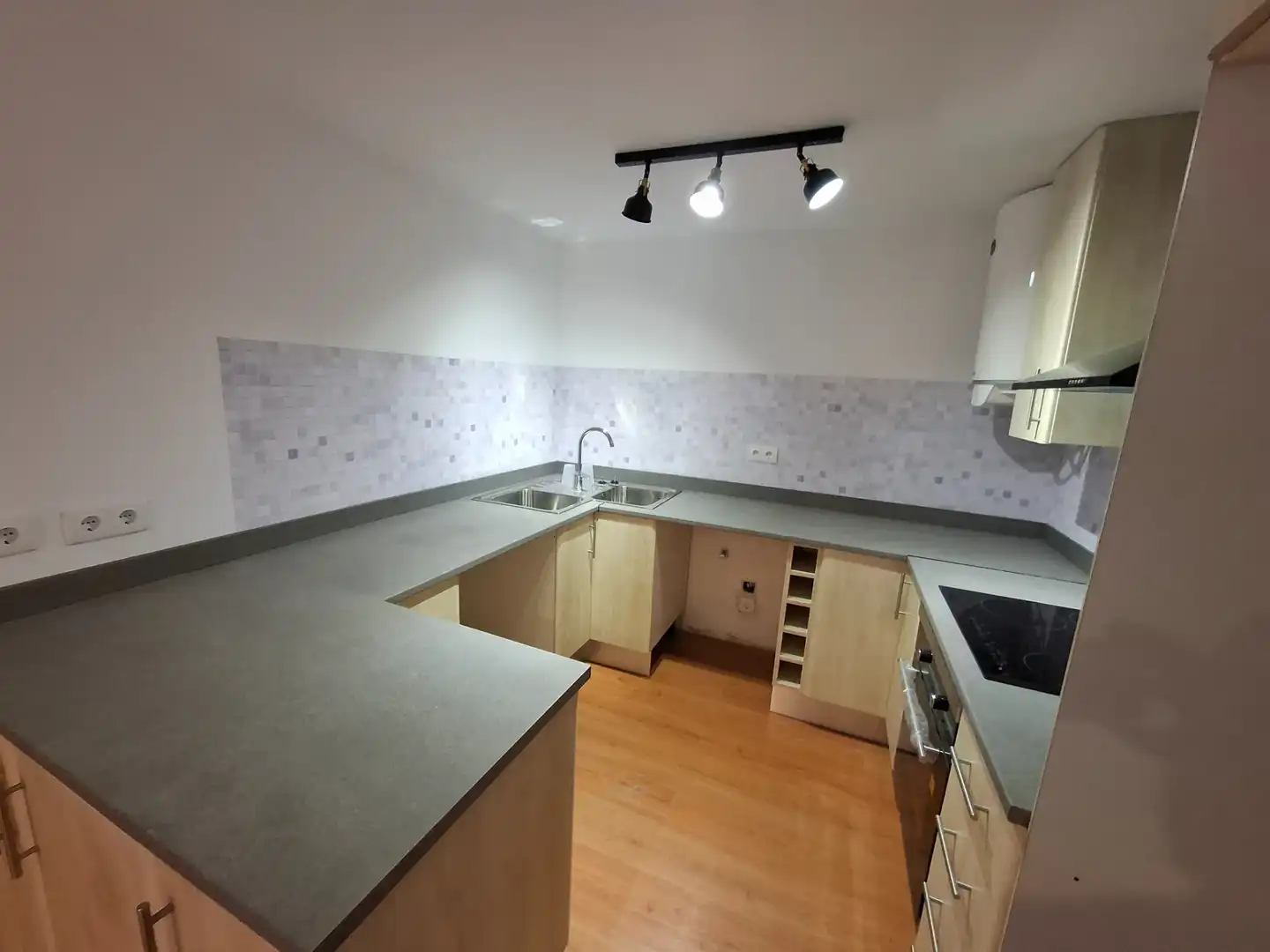 Appartamento con terrazza in affitto a Carrer Major 1B