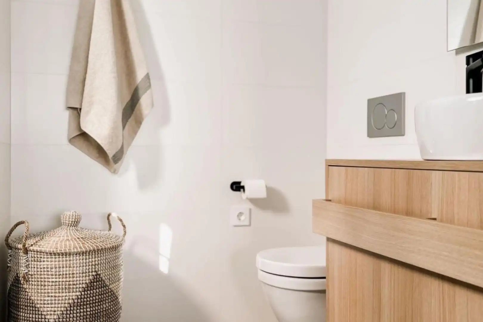 Bany de Apartament en venda en Orihuela amb Jardí privat, Terrassa i Traster