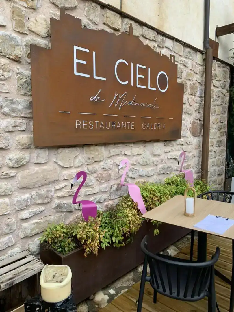 Local en venta en Medinaceli con Aire acondicionado
