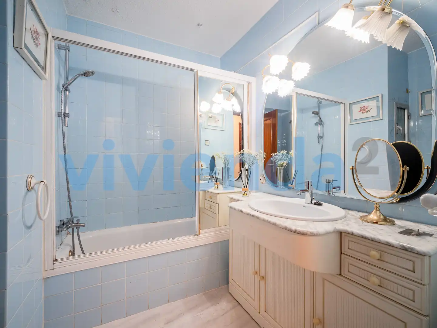 Bathroom of Flat for sale in Madrid  with Air Conditioner, Heating and Terrace