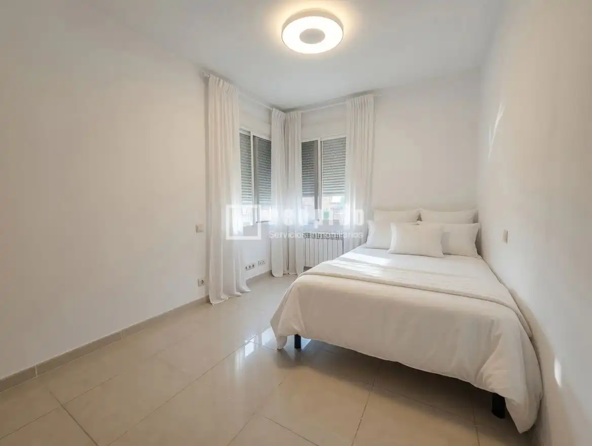 Dormitori de Casa o xalet en venda en Camarena amb Aire condicionat, Calefacció i Terrassa