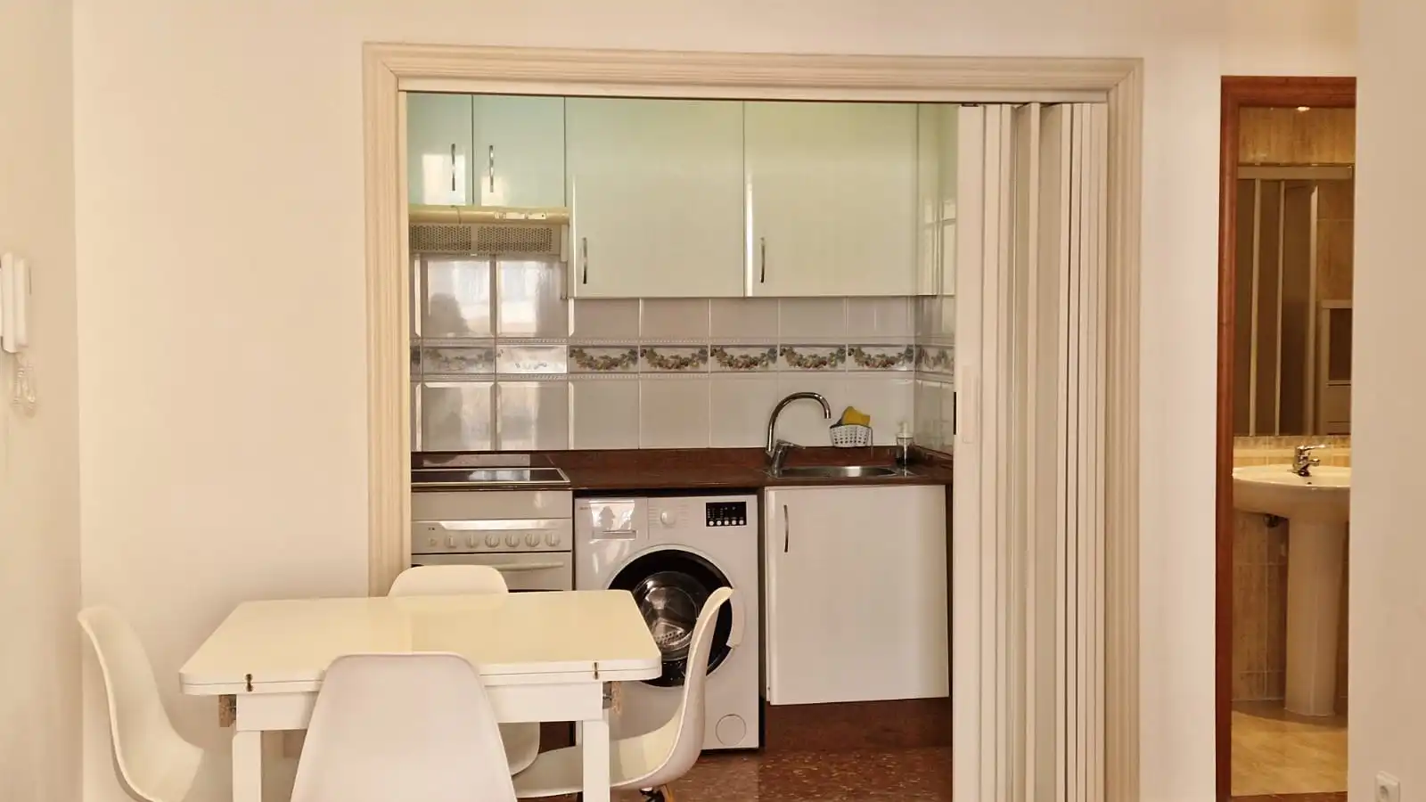 Flat with terrace to rent in Calle VINATEA, imagen 12